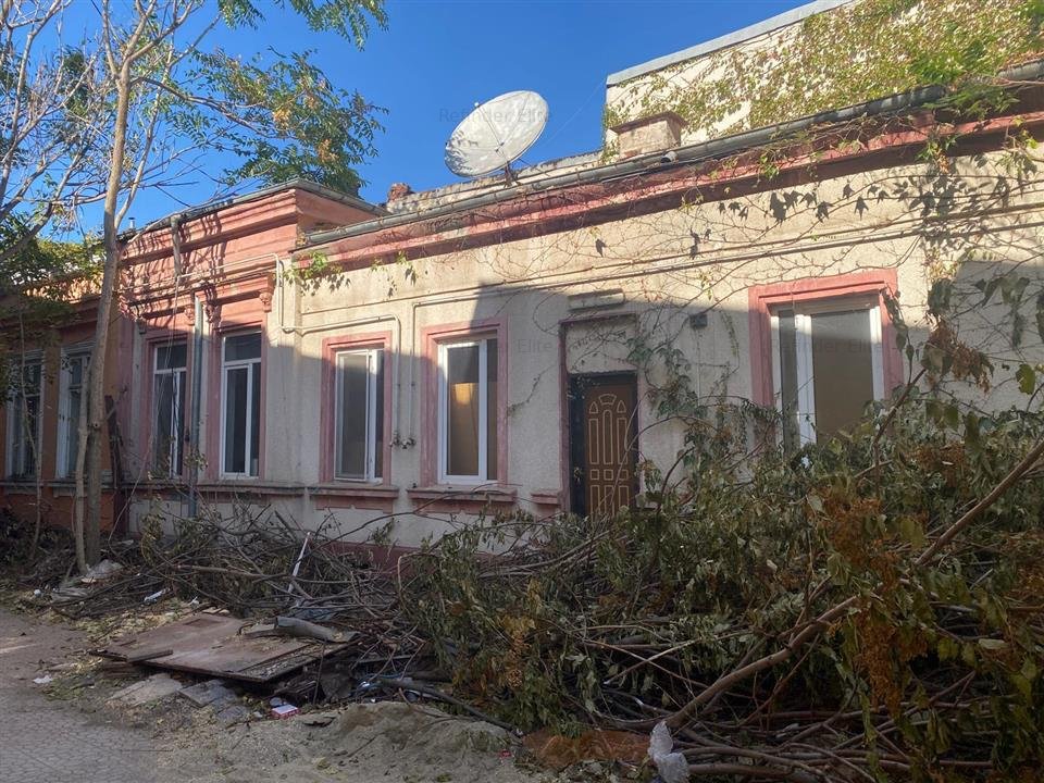 Vanzare casa 3 corpuri cladire | Unirii - Marasesti |