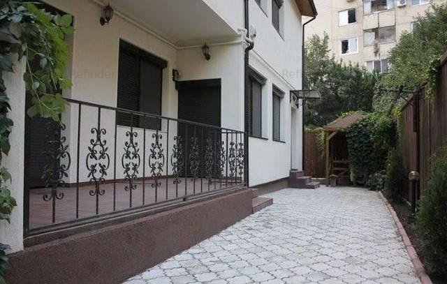 Inchiriere vila Piata Iancului - Posta | renovata | singur curte |