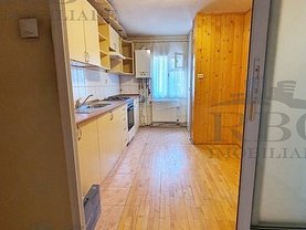 Apartament de vânzare 4 camere, în Cluj-Napoca, zona Grigorescu