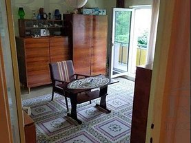 Apartament de vânzare 3 camere, în Cluj-Napoca, zona Mănăştur