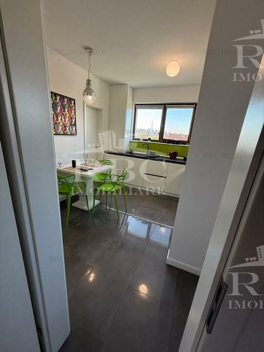 Apartament 2 camere decomandat cu parcare in Borhanci