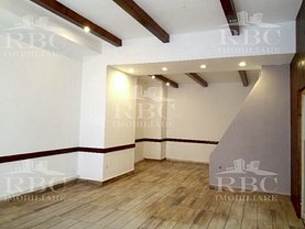 Închiriere spaţiu comercial