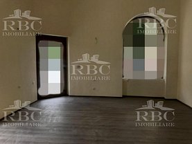 Vânzare spaţiu comercial