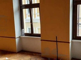Închiriere birou