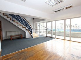 Apartament de vânzare 5 camere, în Bucureşti, zona Unirii