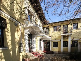 Casa de vânzare 9 camere, în Ploieşti, zona Tribunal
