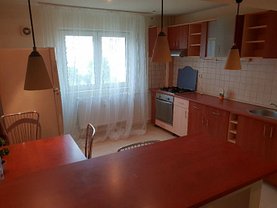 Apartament de vânzare 3 camere, în Bucureşti, zona Nerva Traian