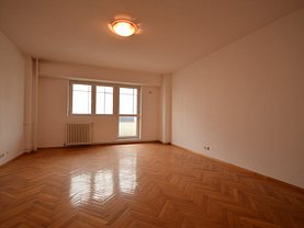 Apartament de vânzare 3 camere, în Bucureşti, zona Nerva Traian