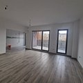 Apartament de vânzare 3 camere, în Bucureşti, zona Decebal