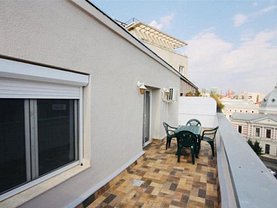 Apartament de închiriat 3 camere, în Bucuresti, zona Universitate