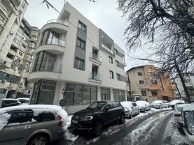 Casa de vânzare 11 camere, în Bucureşti, zona P-ţa Unirii