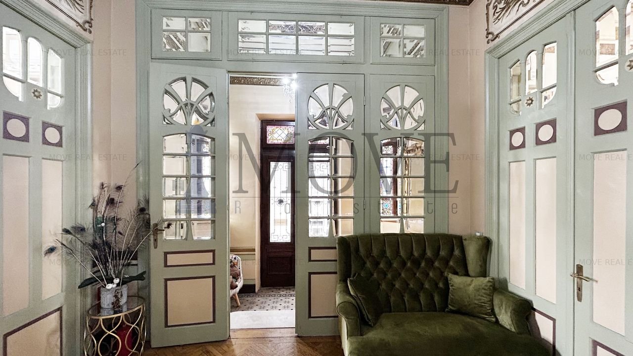 Mica bijuterie La Belle Epoque pe Maria Rosetti