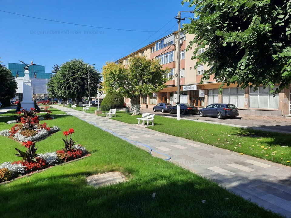 Simeria, apartament 3 camere de închiriat