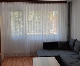Apartament de închiriat 3 camere, în Timişoara, zona Medicină