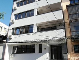 Închiriere spaţiu comercial