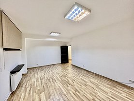 Închiriere spaţiu comercial