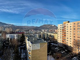 Apartament de vânzare 2 camere, în Braşov, zona Calea Bucureşti