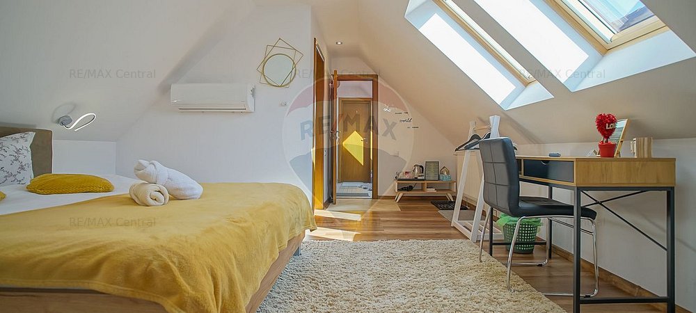 Casa individuala cu spatiu comercial pe str Lunga 64 - imaginea 0 + 1