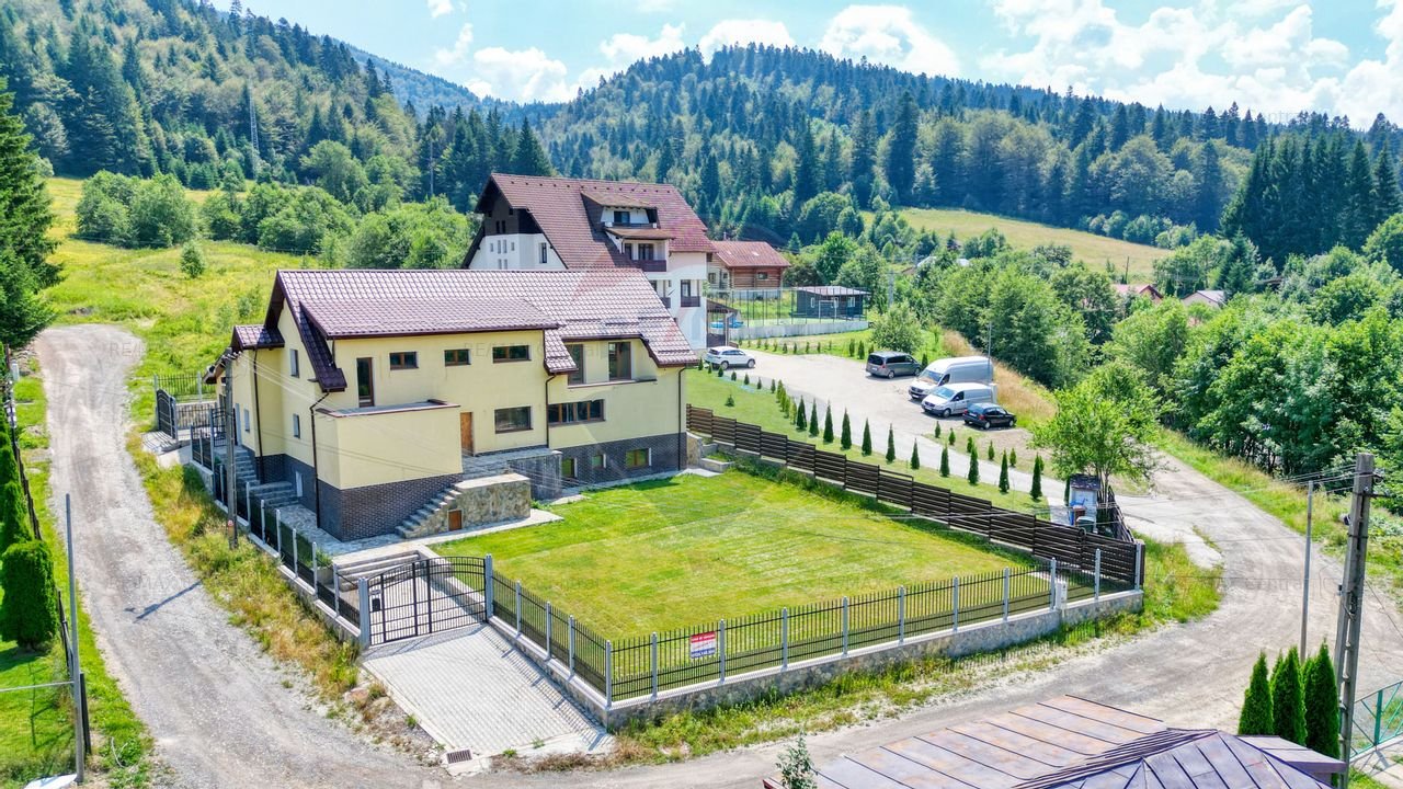 Casa / Vila cu 6 camere de vanzare in zona Malul Ursului