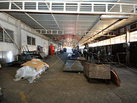 Vânzare spaţiu industrial
