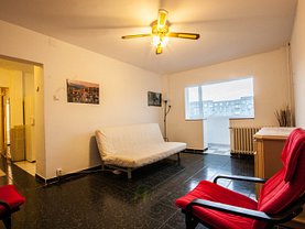 Apartament de vânzare 3 camere, în Bucuresti, zona Crangasi