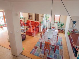 Casa de vânzare 8 camere, în Cluj-Napoca, zona Zorilor