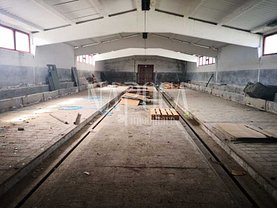 Vânzare spaţiu industrial