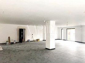 Închiriere spaţiu comercial