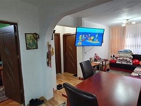 Apartament de vânzare 4 camere, în Alba Iulia, zona Ampoi 3