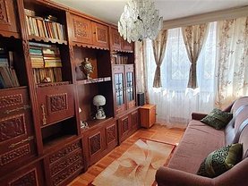 Apartament de închiriat 4 camere, în Alba Iulia, zona Cetate