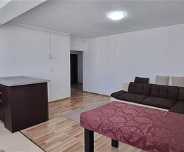 Apartament de vânzare 3 camere, în Alba Iulia, zona Ampoi 3