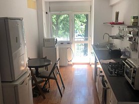 Apartament de închiriat 3 camere, în Bucuresti, zona Unirii