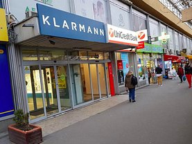 Închiriere spaţiu comercial