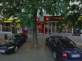 Închiriere spaţiu comercial