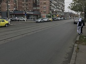 Închiriere spaţiu comercial