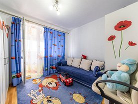Apartament de vânzare 3 camere, în Bucureşti, zona 1 Mai