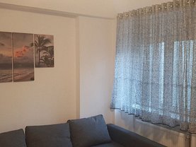 Garsonieră de închiriat, în Bucureşti, zona Universitate