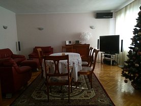 Casa de vânzare 10 camere, în Voluntari, zona Central