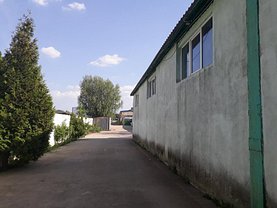Vânzare spaţiu industrial