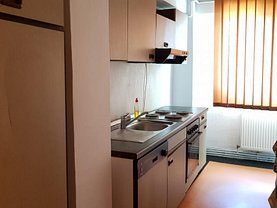 Apartament de vânzare 4 camere în Targu-Jiu, Unirii