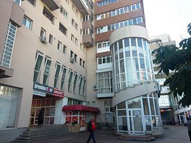 Apartament de vânzare 3 camere în Targu-Jiu, Victoria