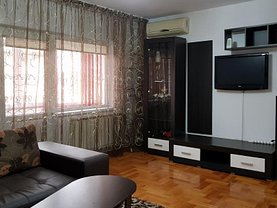 Apartament de închiriat 3 camere, în Targu-Jiu, zona Unirii