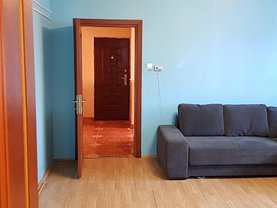 Apartament de vânzare 2 camere în Targu-Jiu, 9 Mai