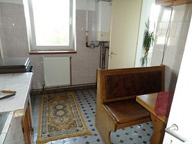 Apartament de închiriat 2 camere, în Targu-Jiu, zona 1 Mai