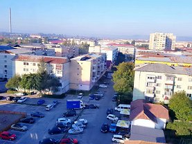Apartament de vânzare 2 camere în Targu-Jiu, 9 Mai