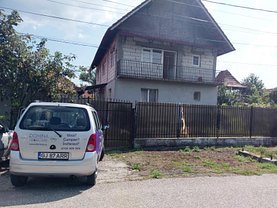 Casa 17 camere în Targu-Jiu, Centura