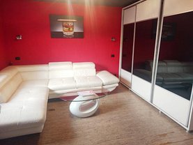 Casa 2 camere în Targu-Jiu, 1 Mai