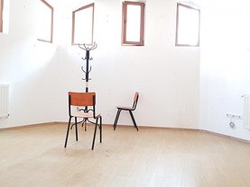 Vânzare spaţiu comercial