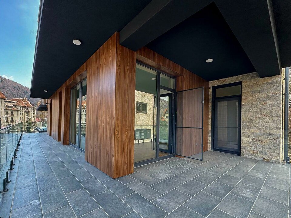 Sinaia – Ultracentral, Apartament Premium De Vanzare!