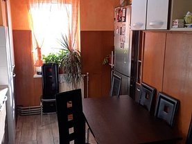 Apartament de vânzare 3 camere, în Târgu Mureş, zona Tudor